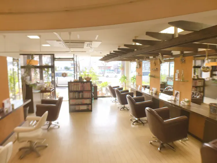 髪切処ＩＣＨＩの内観・外観2