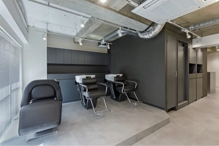 men's salonHYPE名古屋伏見の内観・外観3