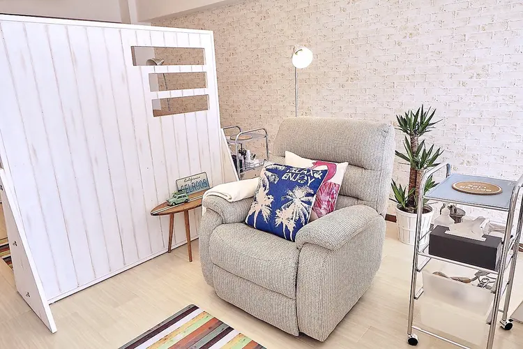 ワンバイワン鷺沼店の内観・外観1