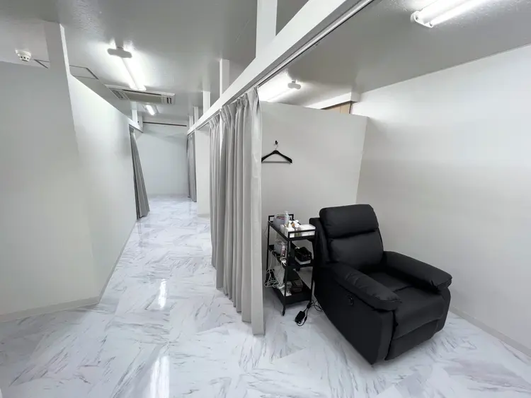 眉毛の王様 仙台店の内観・外観3