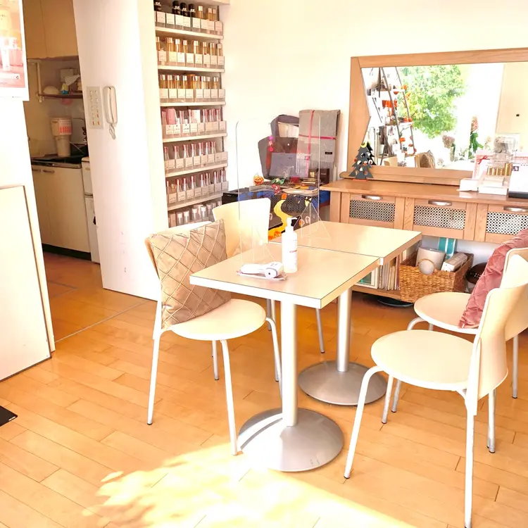 メナード フェイシャルサロン シエルメールの内観・外観1