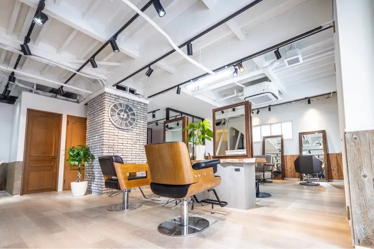 Lumi上大岡店の内観・外観3