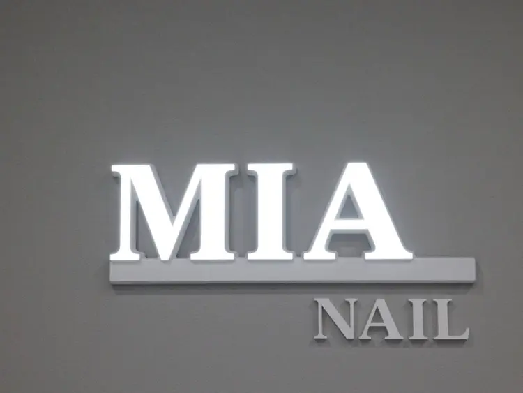 MIA   NAILの内観・外観3