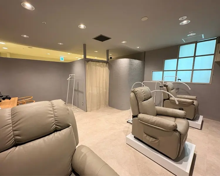 étora 新宿店の内観・外観2