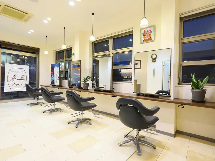 Noris HAIR SALON 幕張の内観・外観2