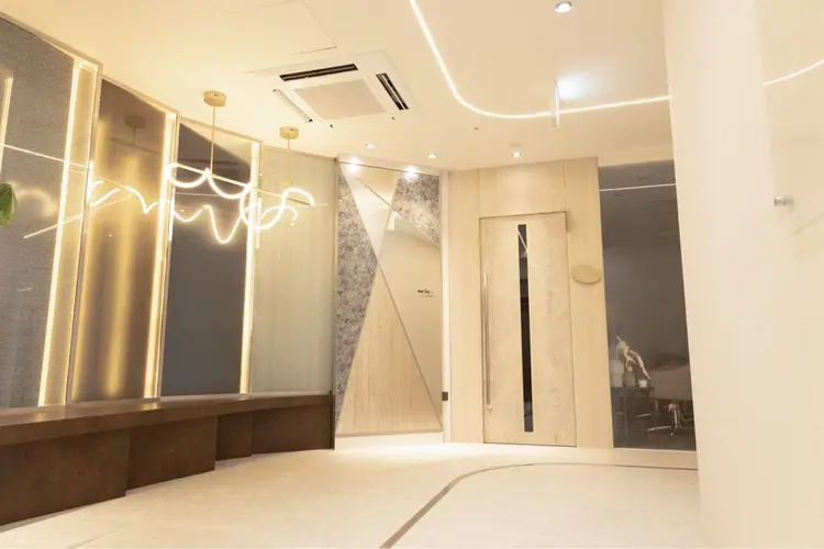 髪質改善カラーと縮毛矯正/Vel(ベル)新宿店の内観・外観3