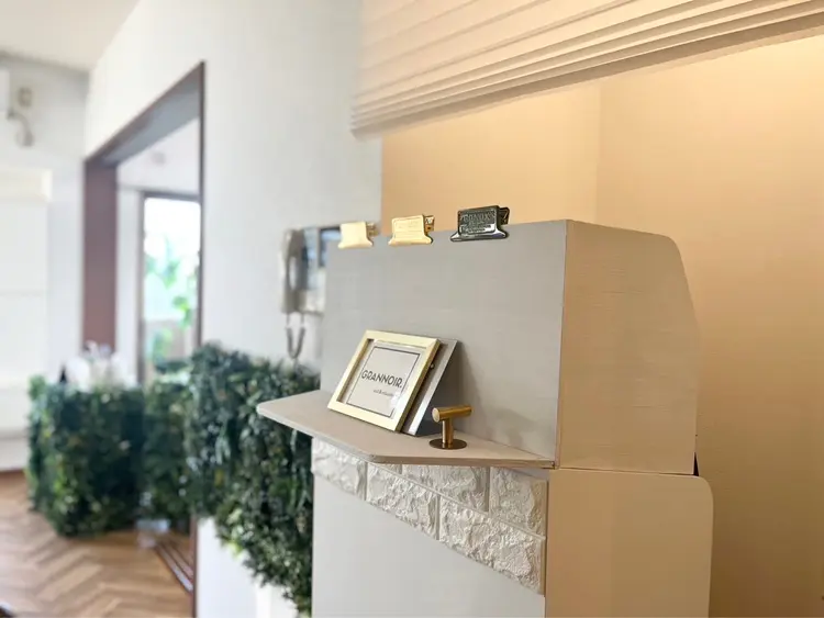 ＆EMONの内観・外観2