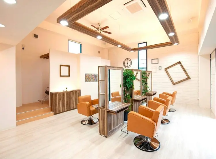 Hair&Spa Louvreの内観・外観2