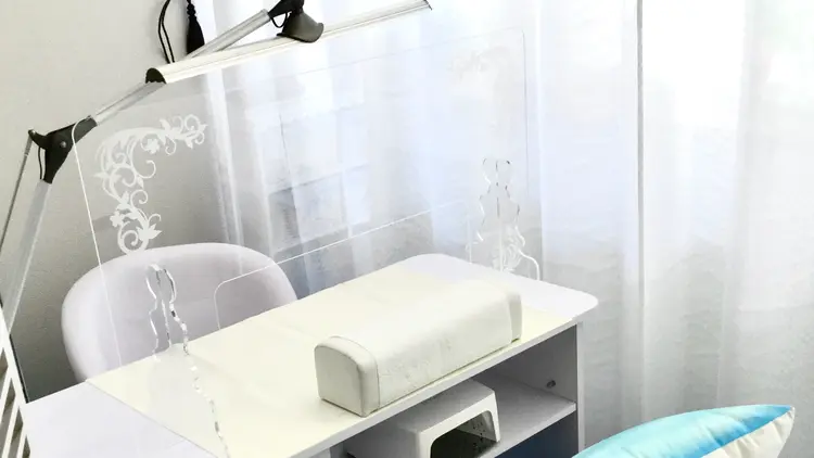 ネイルサロンプチフルールの内観・外観1