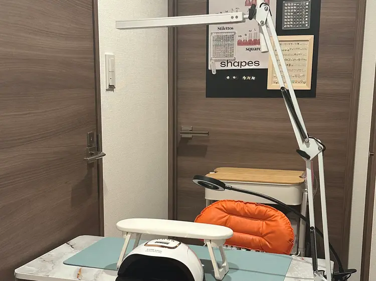 KURA_NAILの内観・外観2