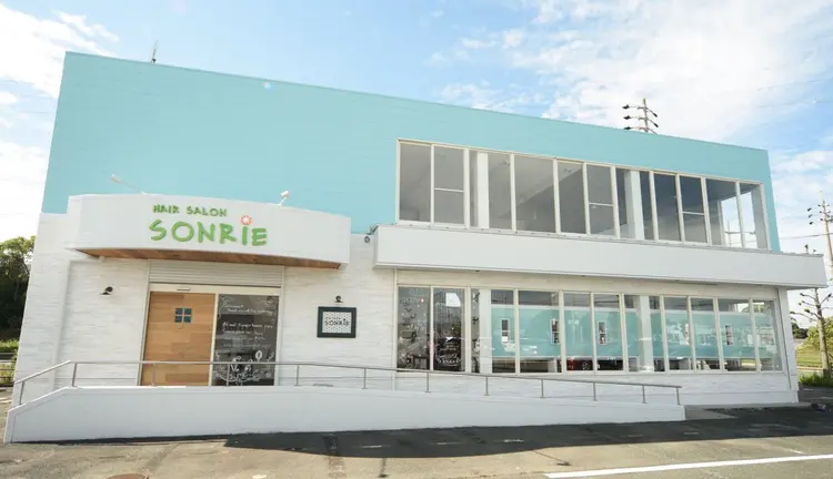 SONRiE 青竹店の内観・外観1