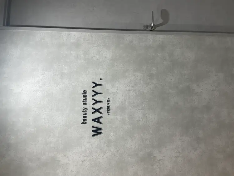 WAXYYY. 新宿西口店の内観・外観2
