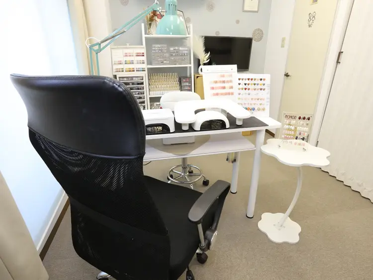 R-s nail  アールズネイルの内観・外観1