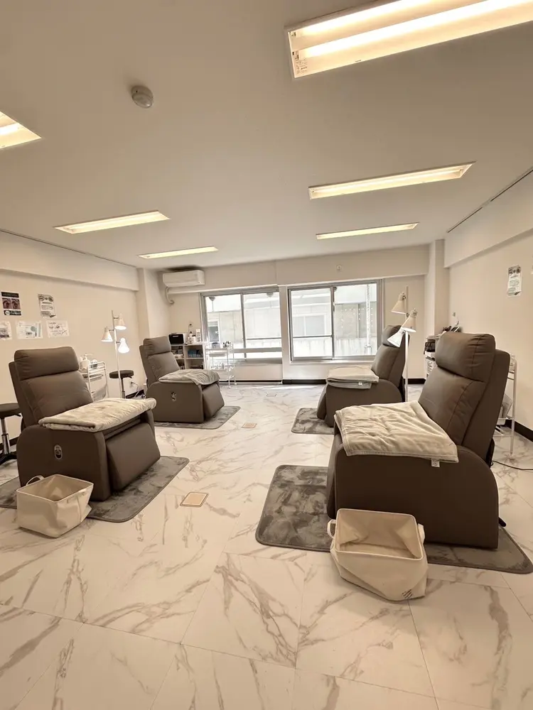 roseo snow渋谷桜丘店の内観・外観1