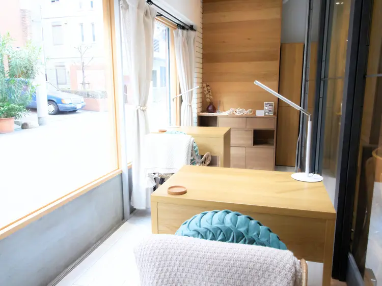 newi nail 京橋の内観・外観1