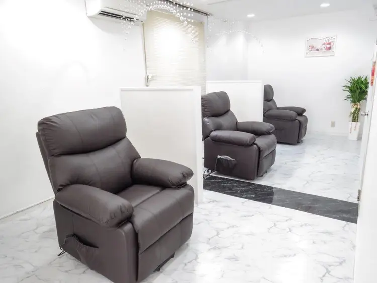 ABマツエクネイルサロンの内観・外観1