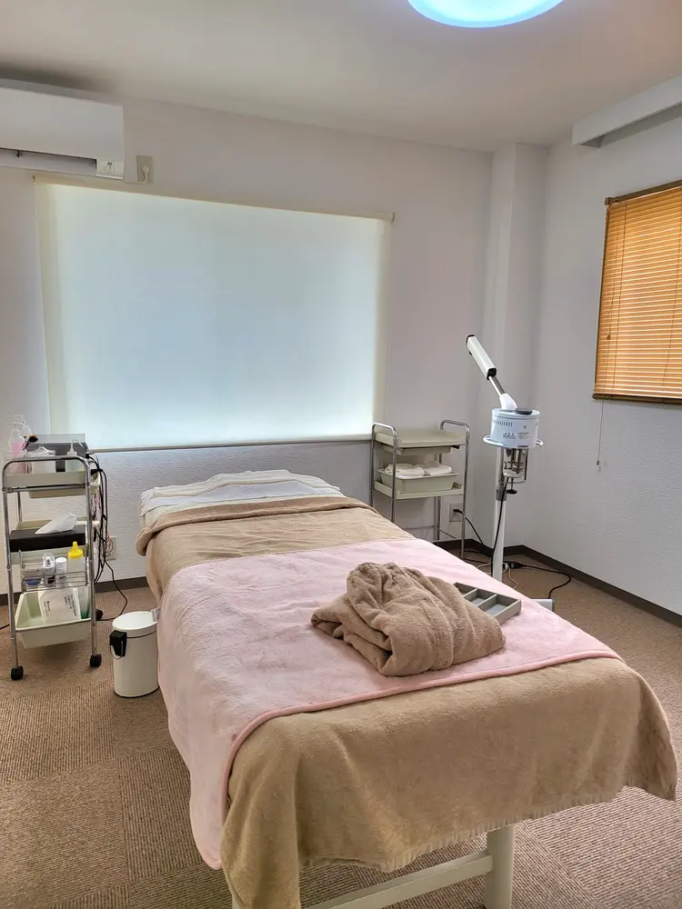 エステサロンレゾン京橋店の内観・外観2