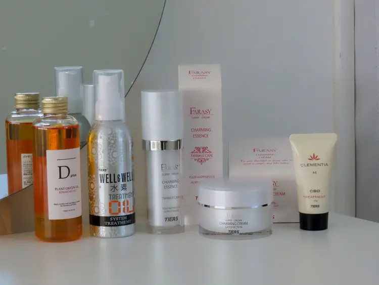 ロコラッシュ竹下通り店の内観・外観1