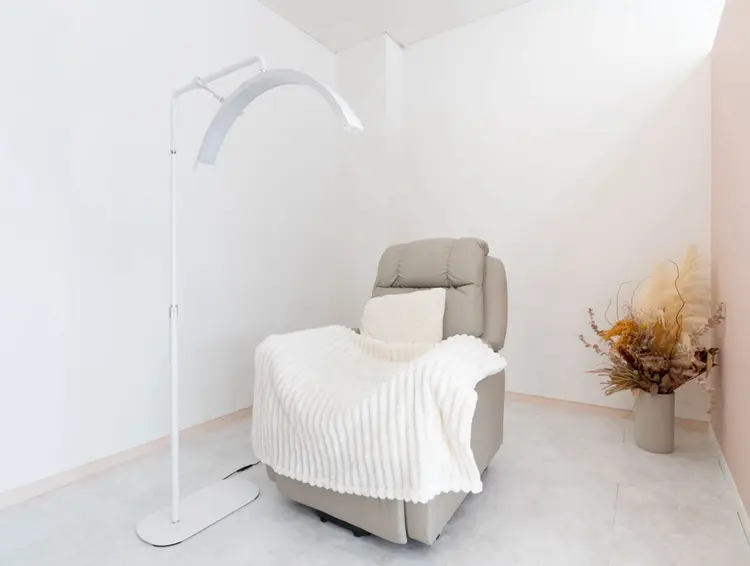 #Amin eyelashの内観・外観1