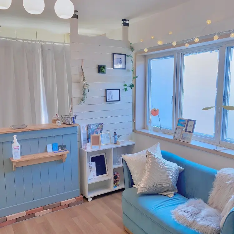 C.NAILの内観・外観1