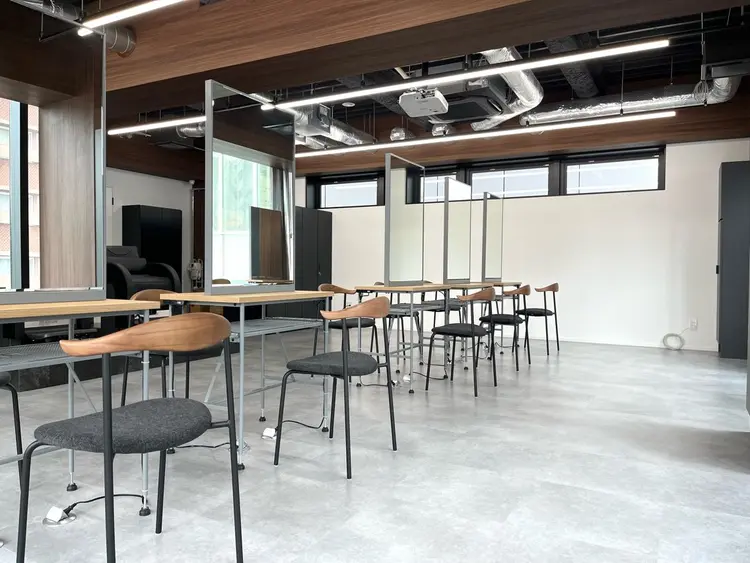 Lond labの内観・外観1