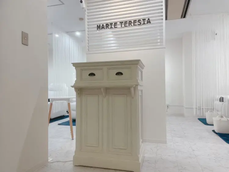 MARIE TERESIA 渋谷ヒカリエ口の内観・外観2
