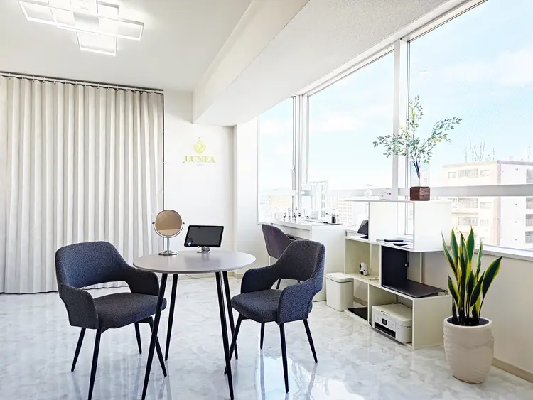 ハーブピーリング専門店LUNEAの内観・外観1