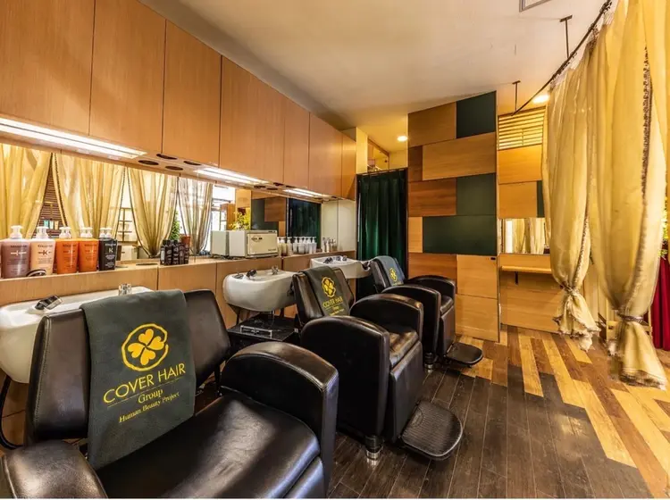 coverhairbliss戸田公園西口店の内観・外観3