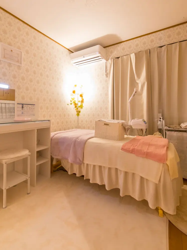 Glossysalon の内観・外観1