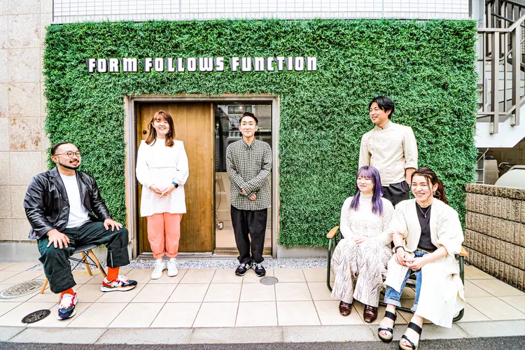 FORM FOLLOWS FUNCTIONの内観・外観1