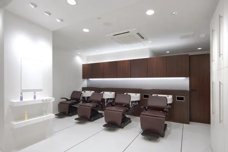 TAYA香椎店の内観・外観3