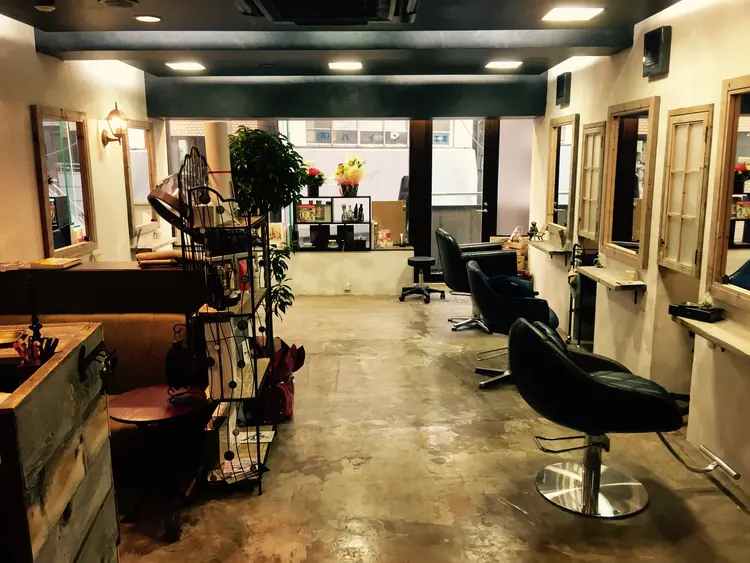 髪質改善ヘアエステ FiN by allure 池袋店の内観・外観3