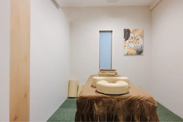 GENEROUS鍼灸院*整骨院の内観・外観2