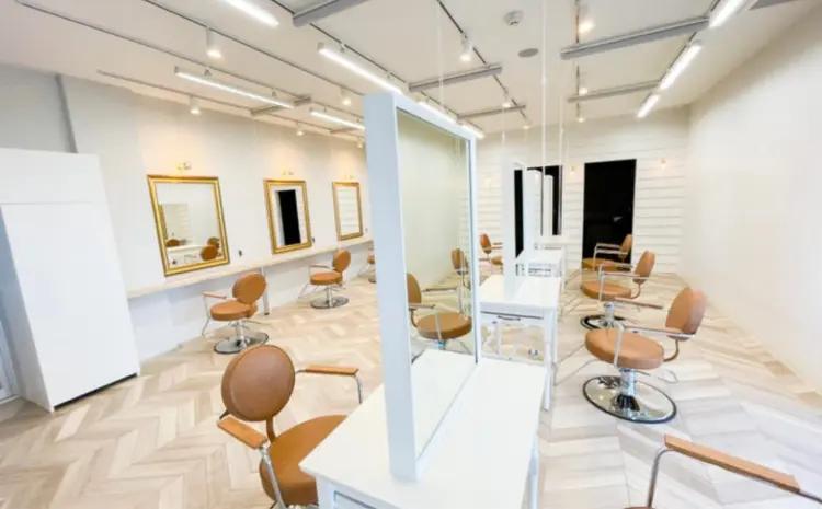 美容室LUXBE aimerの内観・外観1