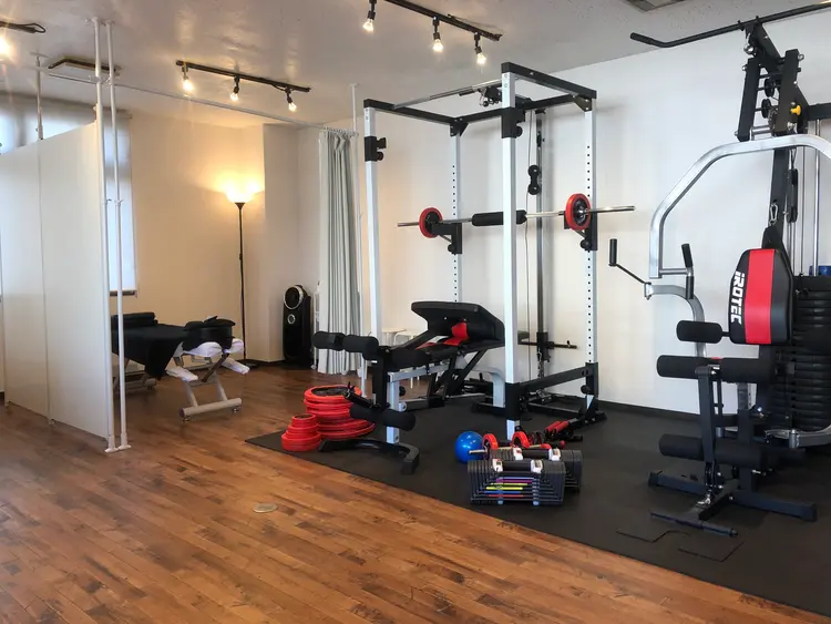 からだサロンSUNNYの内観・外観1