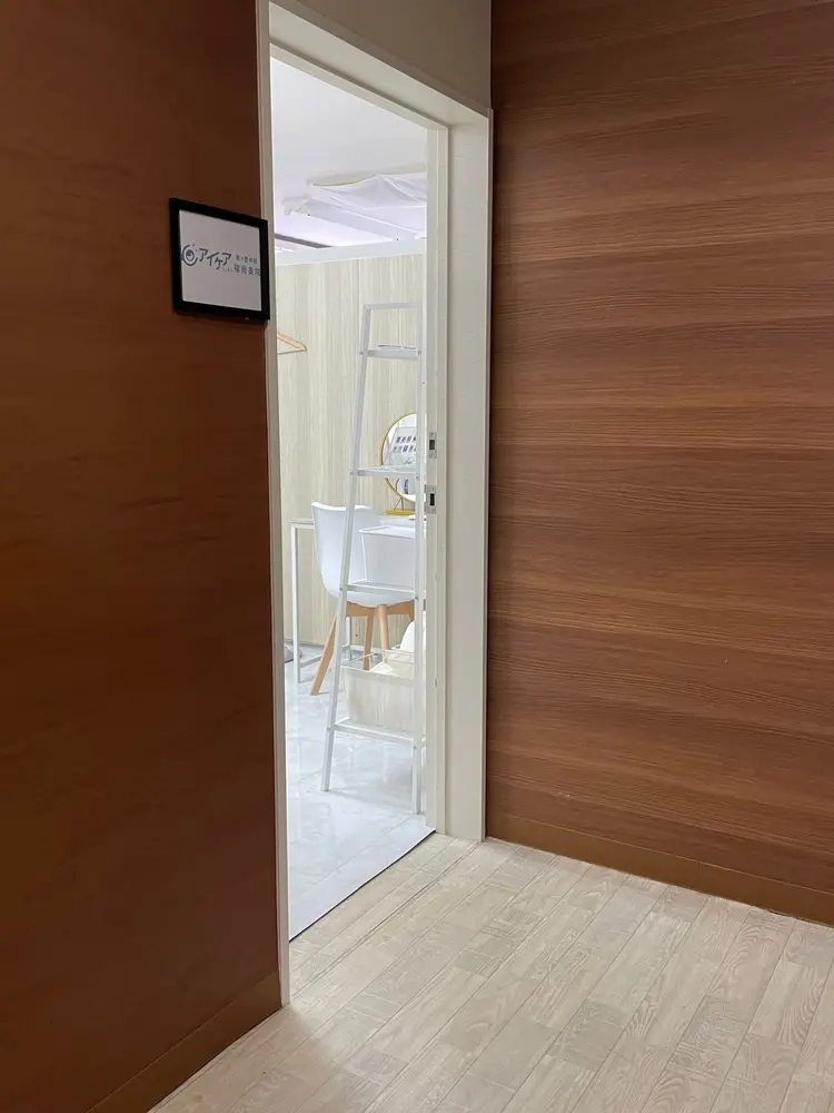 アイケアLaBo福岡薬院店の内観・外観2