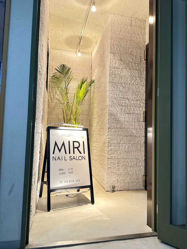 Mirinailsalonの内観・外観2