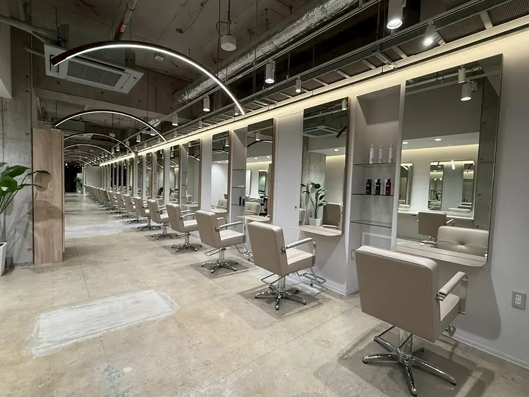 Zina 渋谷神南店の内観・外観2