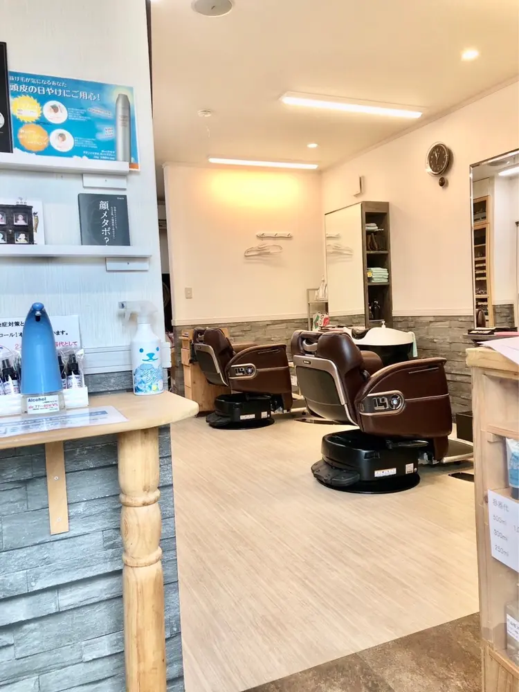 HAIR SALON nakagawa 【ヘアーサロンナカガワ】の内観・外観2