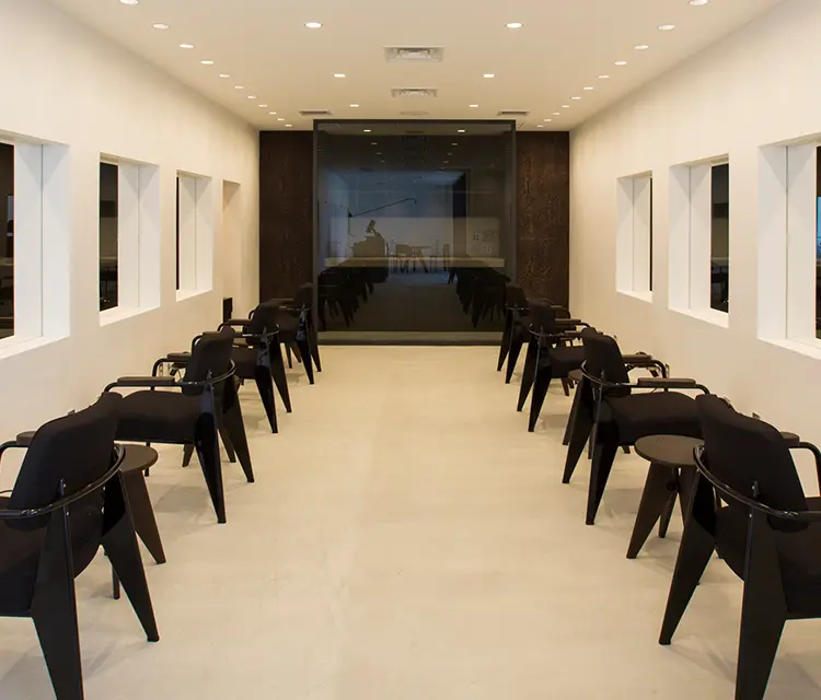 COINの内観・外観2