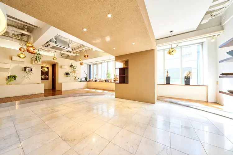 EARTH国分寺店の内観・外観3