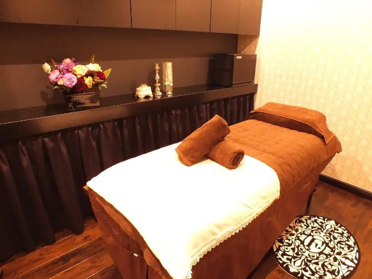 美肌脱毛専門店ディオーネ栄店の内観・外観3