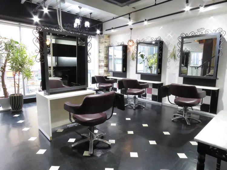 Hip's deco/ヒップスデコ　大宮中山道店の内観・外観2