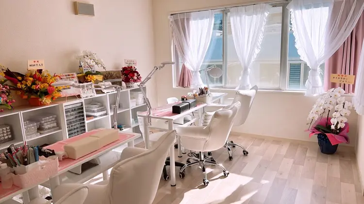 nail salon Joliの内観・外観1