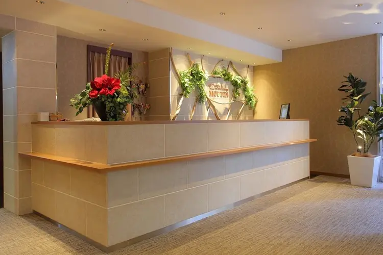 MOUTON EYE アイブロウ眉毛・まつげパーマ専門店の内観・外観1