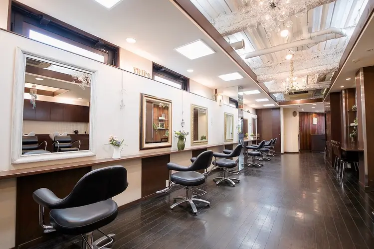 Tripの内観・外観1