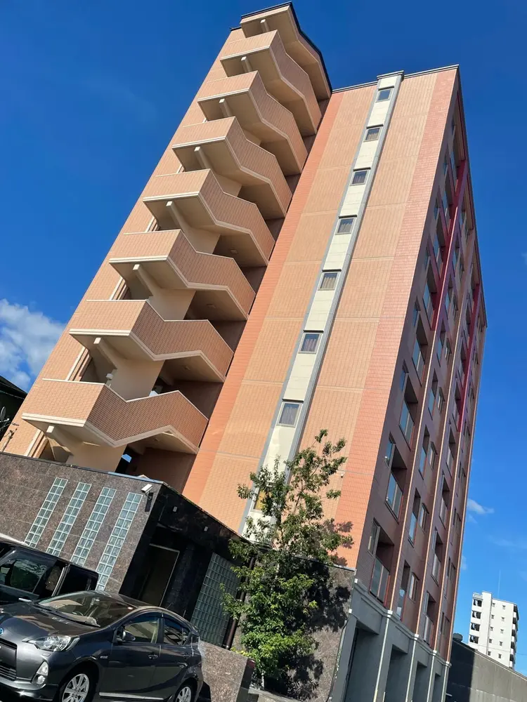 AI One  Eyelashの内観・外観1