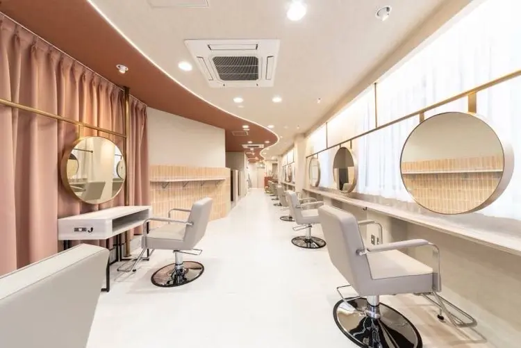 EIGHT amber 天神今泉店の内観・外観2