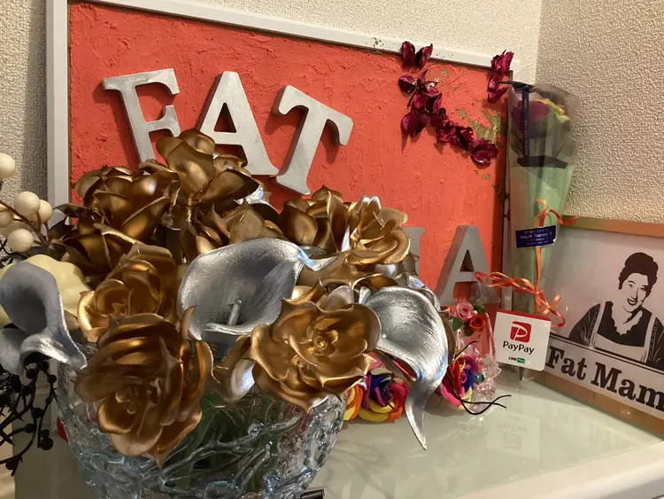 FAT MAMAの内観・外観2