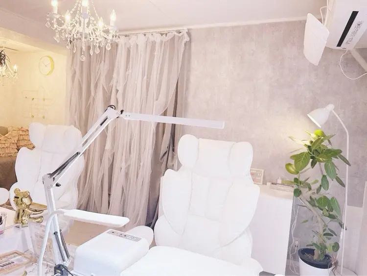 フィルインネイルサロンMOANIHiroo 恵比寿店の内観・外観1